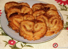 Cynamonowe ciastka z ciasta francuskiego