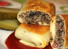 Naleśniki z ryżem i pieczarkami